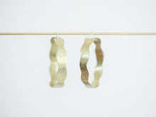 Load image into Gallery viewer, Hoop Earring Brass - FLOW