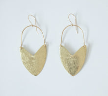 Load image into Gallery viewer, Earring Brass - TULIP SHIELD MINI