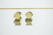 Load image into Gallery viewer, Hoop Earring Brass - WAVE