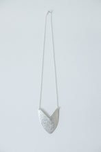 Load image into Gallery viewer, Necklace Silver - TULIP SHIELD