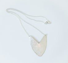 Load image into Gallery viewer, Necklace Silver - TULIP SHIELD