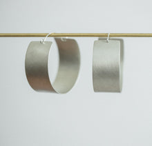 Load image into Gallery viewer, Hoop Earring Silver - EBB
