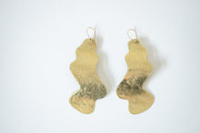 Load image into Gallery viewer, Brass Earring - BAY
